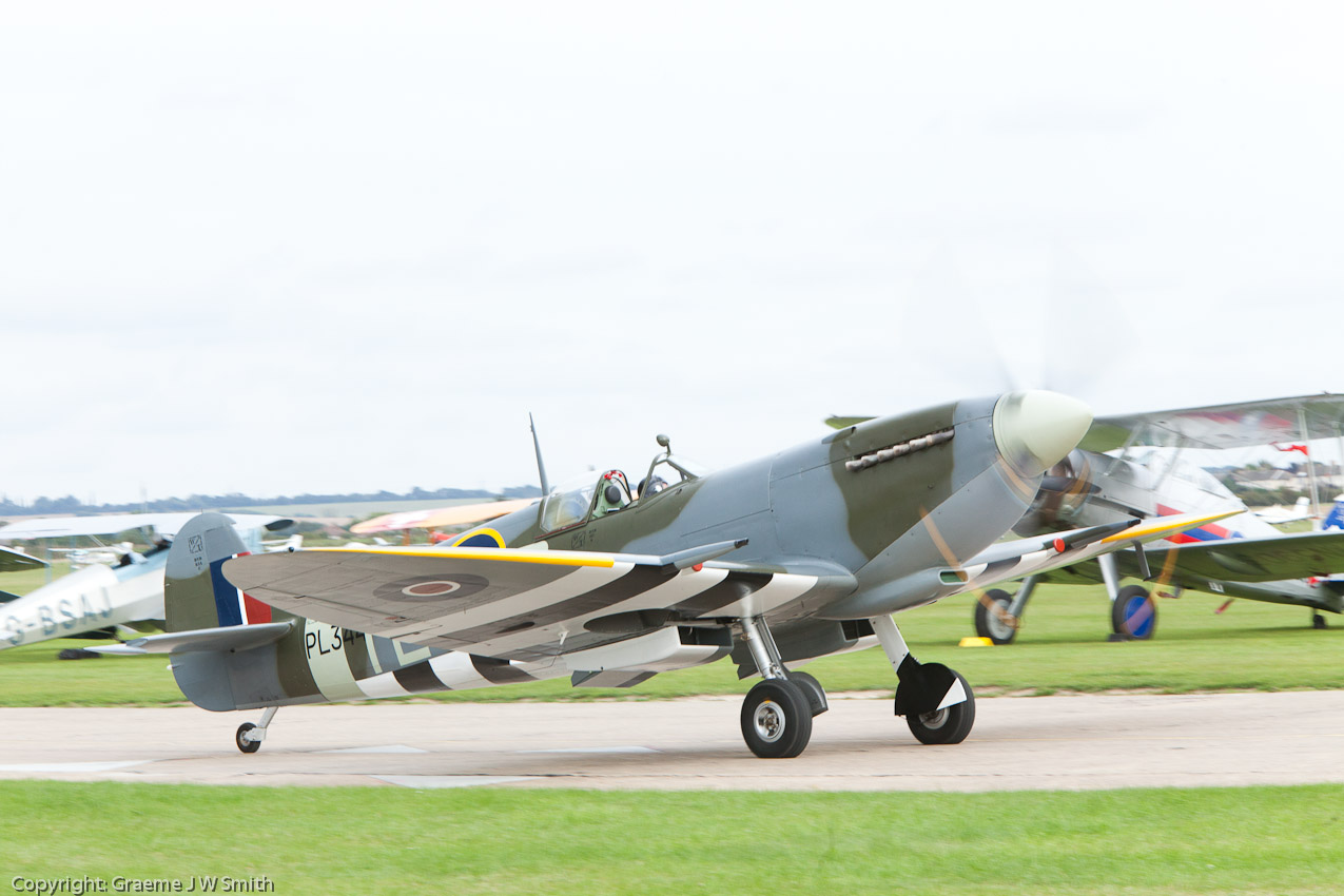 Spitfire taxiing in